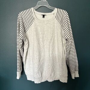 Torrid size 1 black and gray lightweight sweatshirt